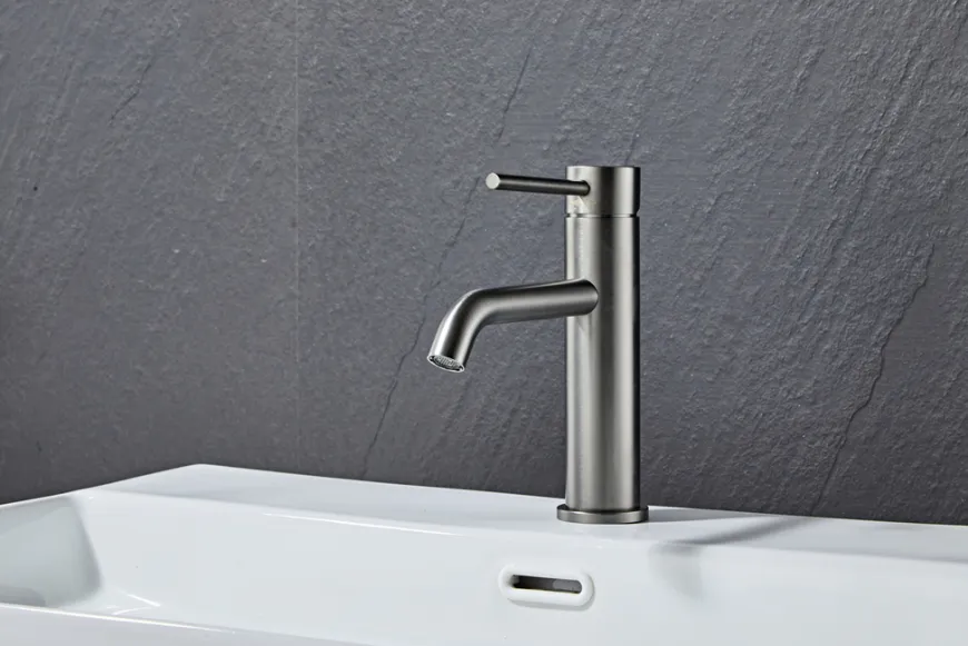 Håndvaskarmatur Slim vinkel gunmetal