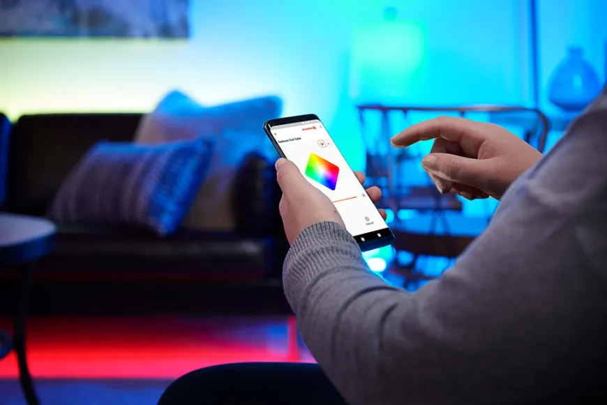 LEDVANCE SMART+ standard pære hvid E27 9 W