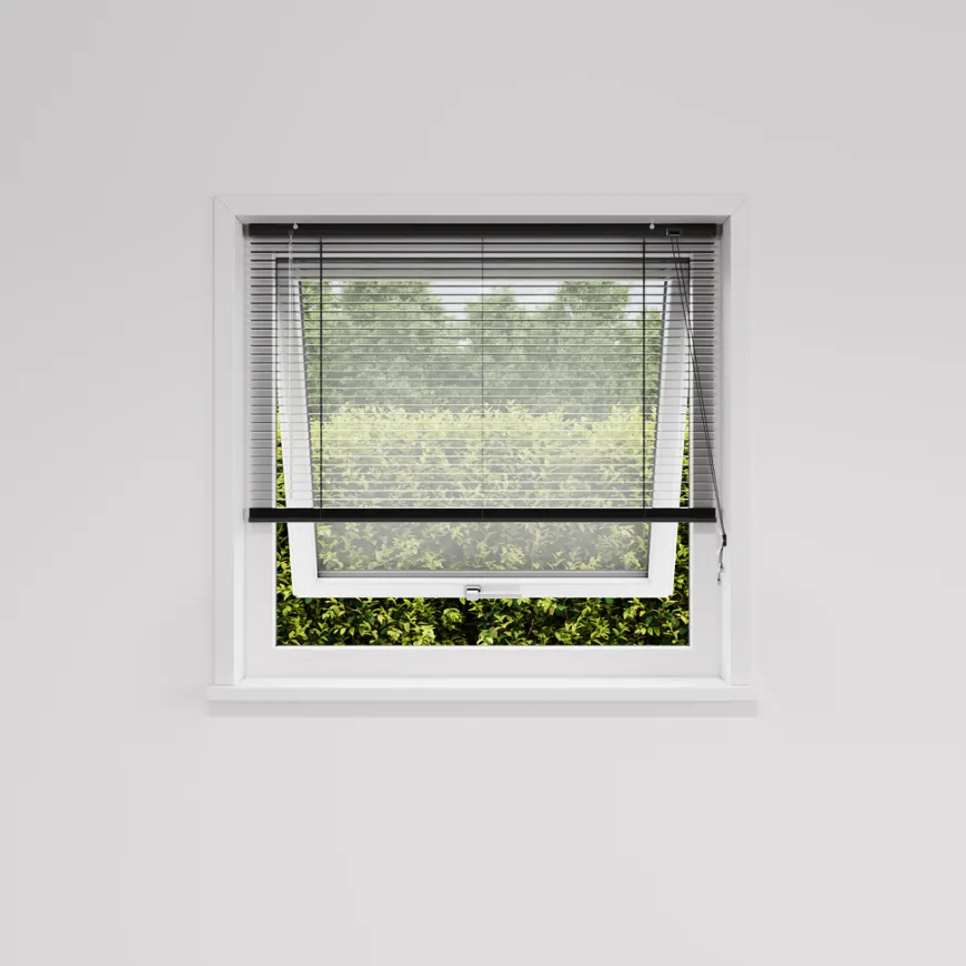Persienne aluminium sort 140 x 130 cm